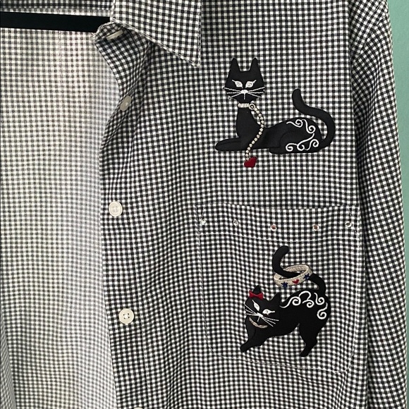 Las Olas by Ovedinternational  Gingham Button Down ShirtCat Embroidered S L W-18 - Picture 2 of 6